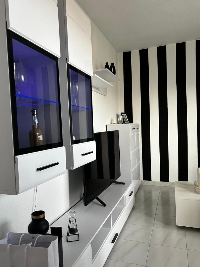 Apartamentos Acuario 贝纳尔马德纳 外观 照片