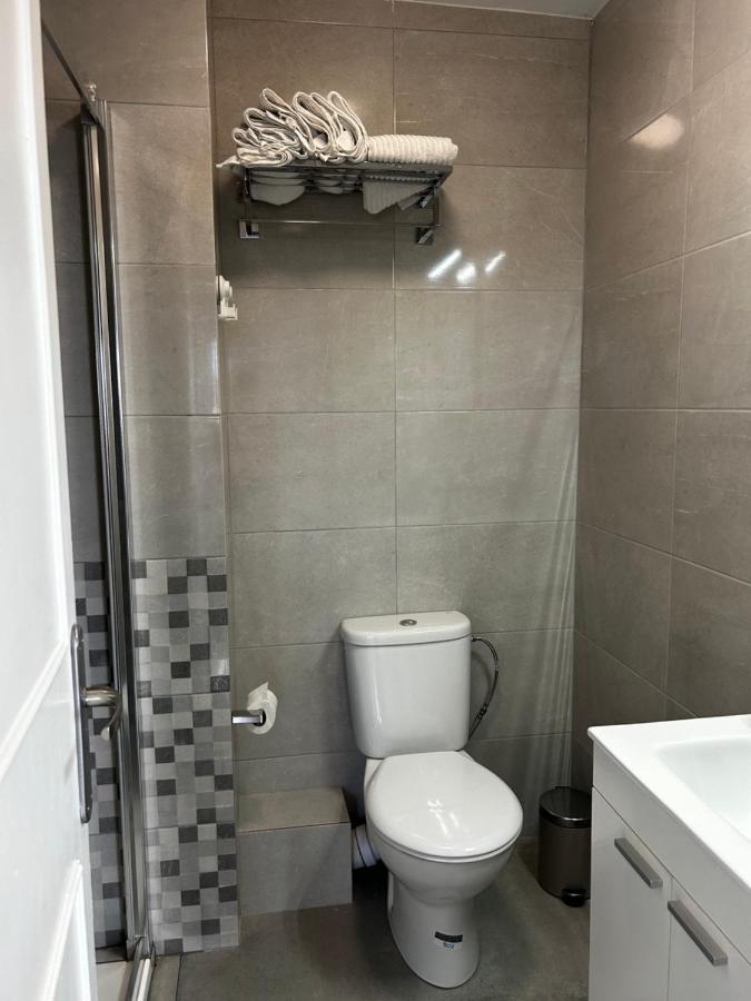 Apartamentos Acuario 贝纳尔马德纳 外观 照片