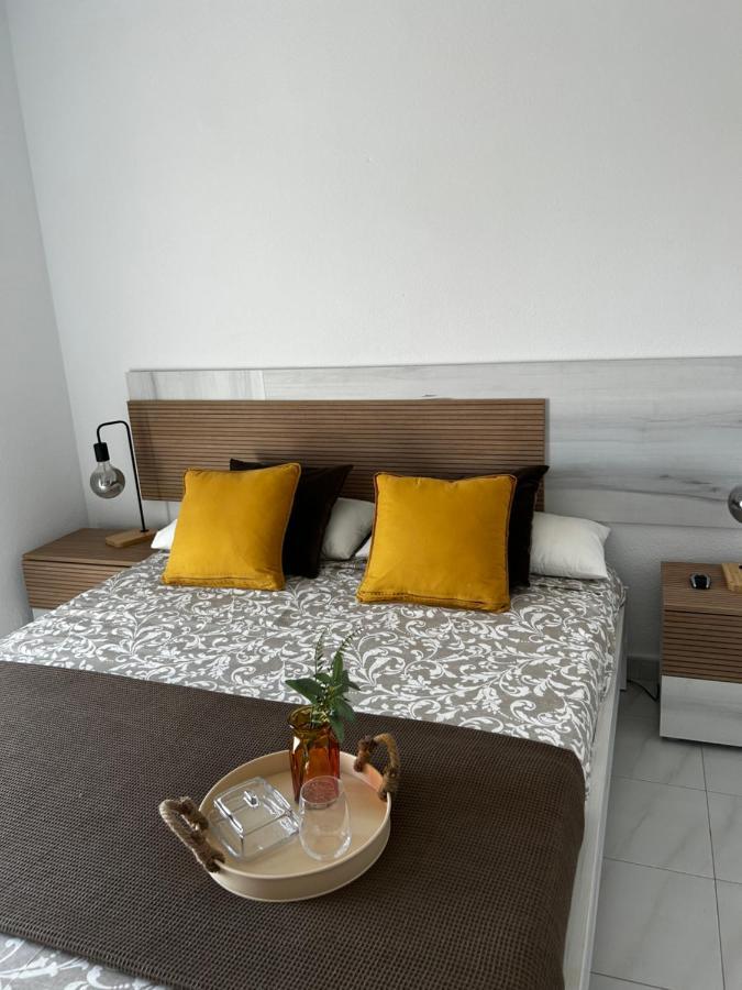 Apartamentos Acuario 贝纳尔马德纳 外观 照片